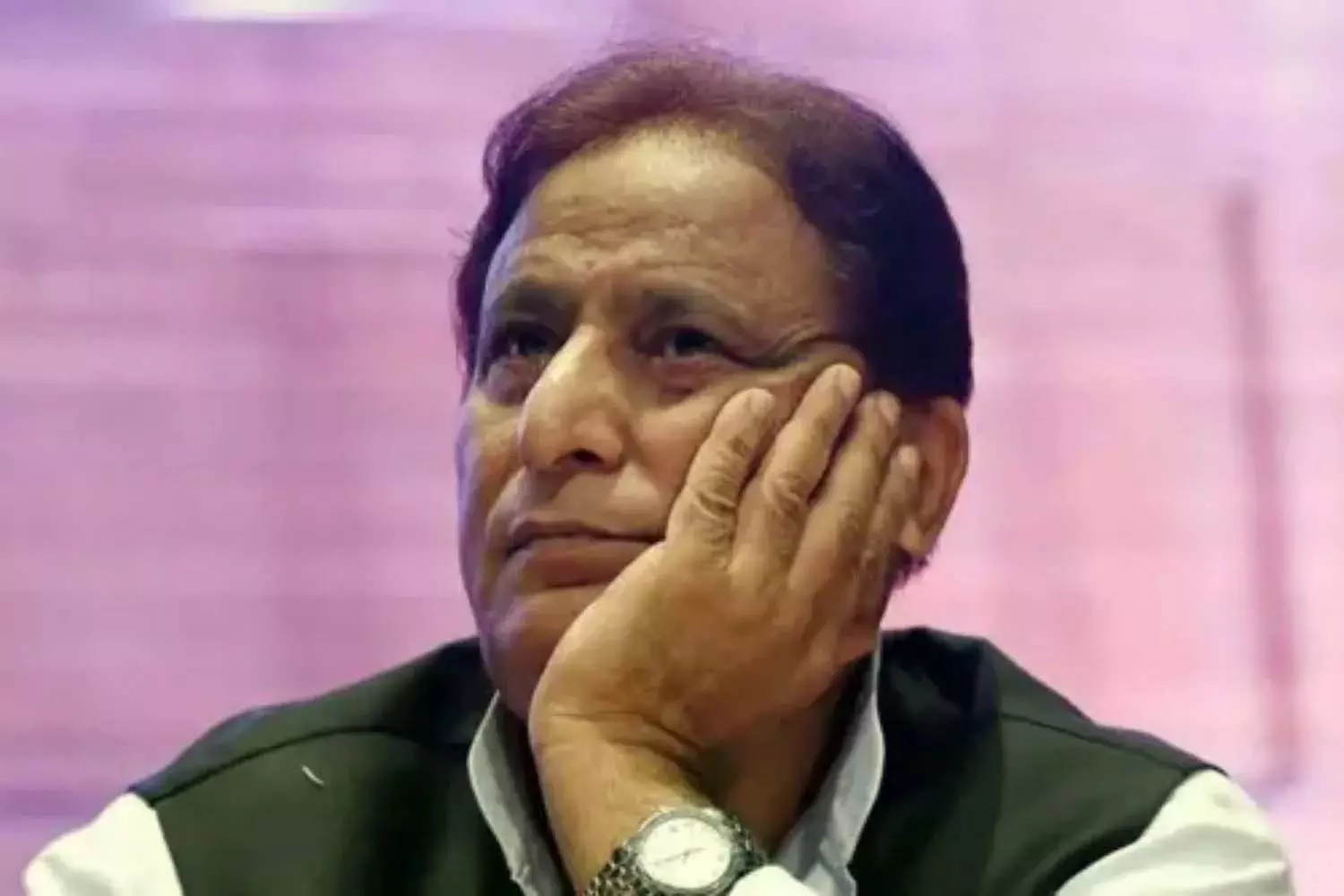 UP News : आजम खां को आयकर विभाग से बड़ा झटका UP News : आजम खां को आयकर विभाग से बड़ा झटका