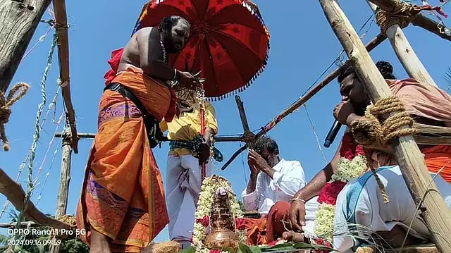 Tamil Nadu : उत्तरकोसमंगई मंदिर कुंभाभिषेकम उत्सव Tamil Nadu : उत्तरकोसमंगई मंदिर कुंभाभिषेकम उत्सव