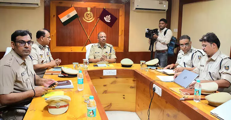 DGP ने त्योहारों से पहले सुरक्षा की समीक्षा की DGP ने त्योहारों से पहले सुरक्षा की समीक्षा की