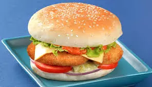 Aloo Tikki Burger पार्टी का प्लान तो उसमें फिट है यह डिश Aloo Tikki Burger पार्टी का प्लान तो उसमें फिट है यह डिश