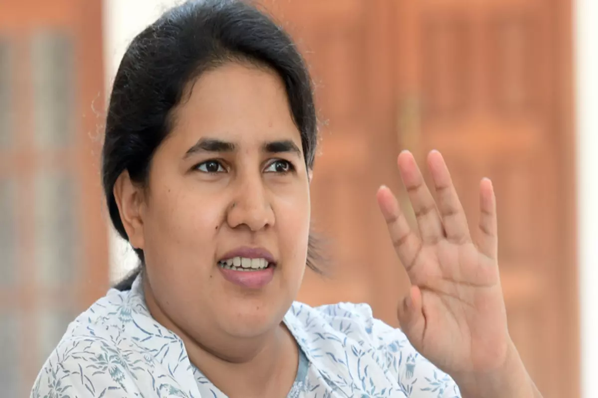 SFIO की चार्जशीट में वीना विजयन को आरोपी बनाया गया SFIO की चार्जशीट में वीना विजयन को आरोपी बनाया गया