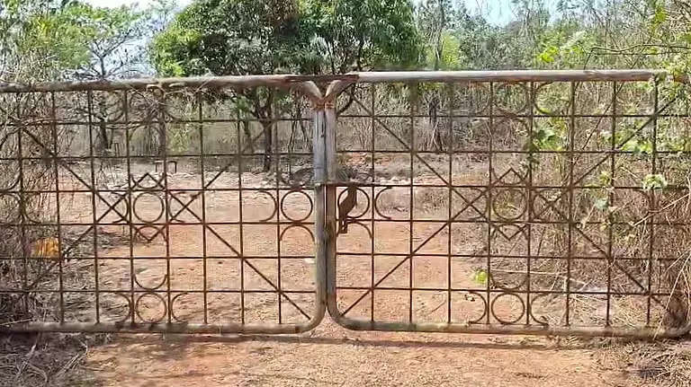 Pernem में गोवा दरबार होटल स्थल पर संभावित भूमि अतिक्रमण को लेकर विवाद उत्पन्न Pernem में गोवा दरबार होटल स्थल पर संभावित भूमि अतिक्रमण को लेकर विवाद उत्पन्न