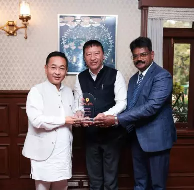 Sikkim के पुराने रेशम मार्ग को ‘भारत का सबसे सुंदर मार्ग’ का पुरस्कार मिला Sikkim के पुराने रेशम मार्ग को ‘भारत का सबसे सुंदर मार्ग’ का पुरस्कार मिला