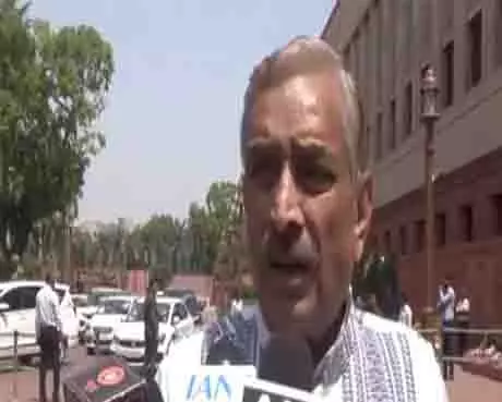 हम अदालत का दरवाजा खटखटाएंगे और जनता के बीच भी जाएंगे: Waqf Bill पर कांग्रेस सांसद प्रमोद तिवारी हम अदालत का दरवाजा खटखटाएंगे और जनता के बीच भी जाएंगे: Waqf Bill पर कांग्रेस सांसद प्रमोद तिवारी