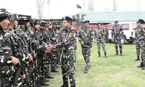 SSB महानिदेशक ने कश्मीर में परिचालन तैयारियों की समीक्षा की