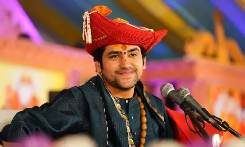 धीरेंद्र शास्त्री ने हिंदू गांव बनाने की नींव रखी, 1 हजार परिवारों को बसाया जाएगा
