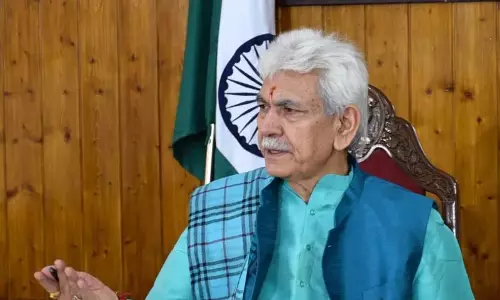 जम्मू-कश्मीर के उपराज्यपाल ने श्रीनगर में एसएएसबी की बैठक अध्यक्षता की