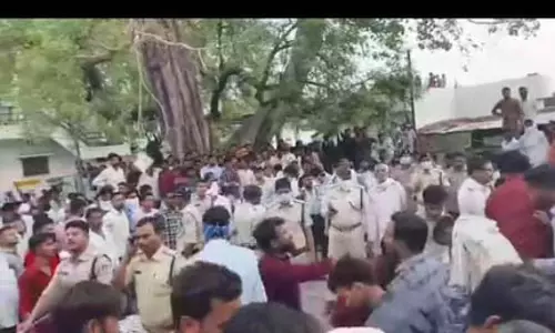 मध्य प्रदेश : खंडवा में कुएं की सफाई करने उतरे आठ मजदूरों की मौत