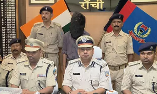 रांची में कारोबारी की गर्दन काटकर हत्या का आरोपी गिरफ्तार, हथियार और खून सना कपड़ा बरामद