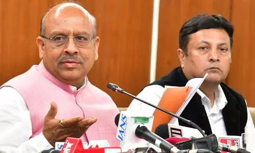 दिल्ली विधानसभा 100 दिन में सौर ऊर्जा से चलेगी: स्पीकर दिल्ली विधानसभा 100 दिन में सौर ऊर्जा से चलेगी: स्पीकर