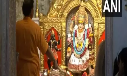 Chaitra Navratri के सातवें दिन झंडेवालान मंदिर में सुबह की आरती हुई