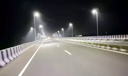 Indore : 100 किमी की रफ्तार से दौड़ेंगे वाहन, जाने बदनावर-उज्जैन फोरलेन की खासियत Indore : 100 किमी की रफ्तार से दौड़ेंगे वाहन, जाने बदनावर-उज्जैन फोरलेन की खासियत