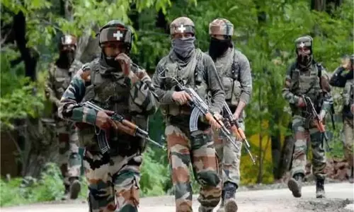 Jammu-Kashmir: इस इलाके में कभी भी हो सकता है हमला, घूम रहे हैं आतंकी Jammu-Kashmir: इस इलाके में कभी भी हो सकता है हमला, घूम रहे हैं आतंकी