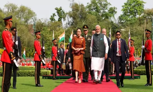 PM Modi और थाईलैंड के प्रधानमंत्री ने रक्षा, सुरक्षा साझेदारी को मजबूत करने के तरीकों पर चर्चा की PM Modi और थाईलैंड के प्रधानमंत्री ने रक्षा, सुरक्षा साझेदारी को मजबूत करने के तरीकों पर चर्चा की