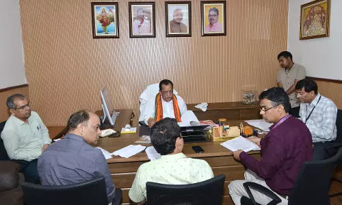 Jaipur: बेहतर परिणाम के लिए गोपालन मंत्री ने दिए अधिकारियों को दिशा-निर्देश Jaipur: बेहतर परिणाम के लिए गोपालन मंत्री ने दिए अधिकारियों को दिशा-निर्देश