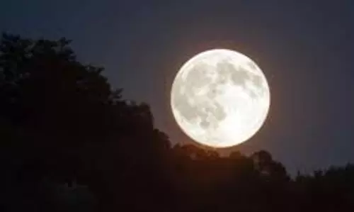 Chaitra Purnima 2025: चैत्र पूर्णिमा पर इस विधि से करें पिंडदान, मिलेगा पितरों का आशीर्वाद Chaitra Purnima 2025: चैत्र पूर्णिमा पर इस विधि से करें पिंडदान, मिलेगा पितरों का आशीर्वाद