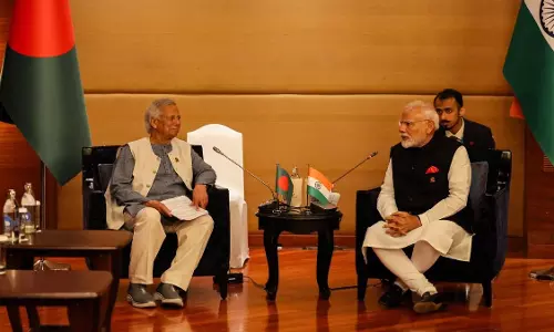 यूनस के साथ बैठक में PM मोदी ने अल्पसंख्यकों का मुद्दा उठाया यूनस के साथ बैठक में PM मोदी ने अल्पसंख्यकों का मुद्दा उठाया