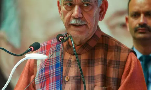 NEP का फोकस कक्षा में बातचीत और नवाचार पर: L-G NEP का फोकस कक्षा में बातचीत और नवाचार पर: L-G