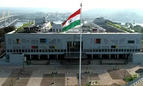 Goa HC ने नए शैक्षणिक वर्ष की अधिसूचना को चुनौती देने वाली याचिका खारिज की Goa HC ने नए शैक्षणिक वर्ष की अधिसूचना को चुनौती देने वाली याचिका खारिज की