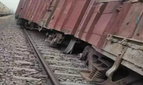 Punjab: लालरू के पास मालगाड़ी के चार डिब्बे पटरी से उतरे