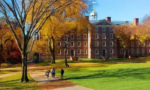 Brown University ट्रंप के निशाने पर Brown University ट्रंप के निशाने पर