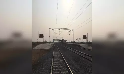 कैबिनेट ने भारतीय रेलवे के ट्रैक नेटवर्क के विस्तार के लिए 18,658 करोड़ रुपये की 4 परियोजनाओं को मंजूरी दी कैबिनेट ने भारतीय रेलवे के ट्रैक नेटवर्क के विस्तार के लिए 18,658 करोड़ रुपये की 4 परियोजनाओं को मंजूरी दी