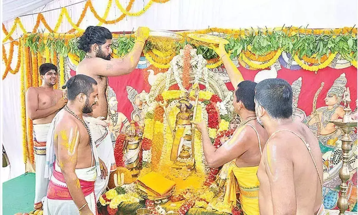 Andhra: वोंटिमिट्टा में धार्मिक उत्साह हरिध्र घाटनम को दर्शाता है