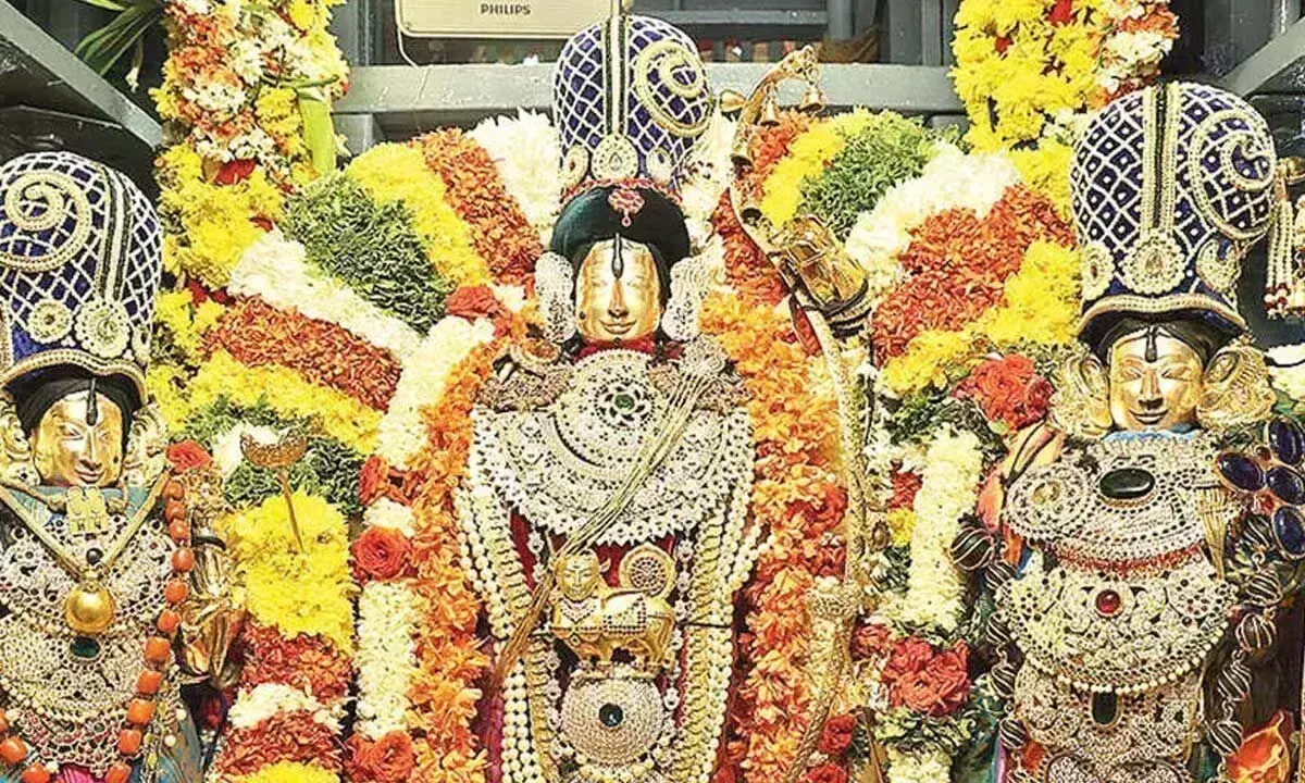 Andhra: धार्मिक उत्साह के साथ मनाया गया रथोत्सव