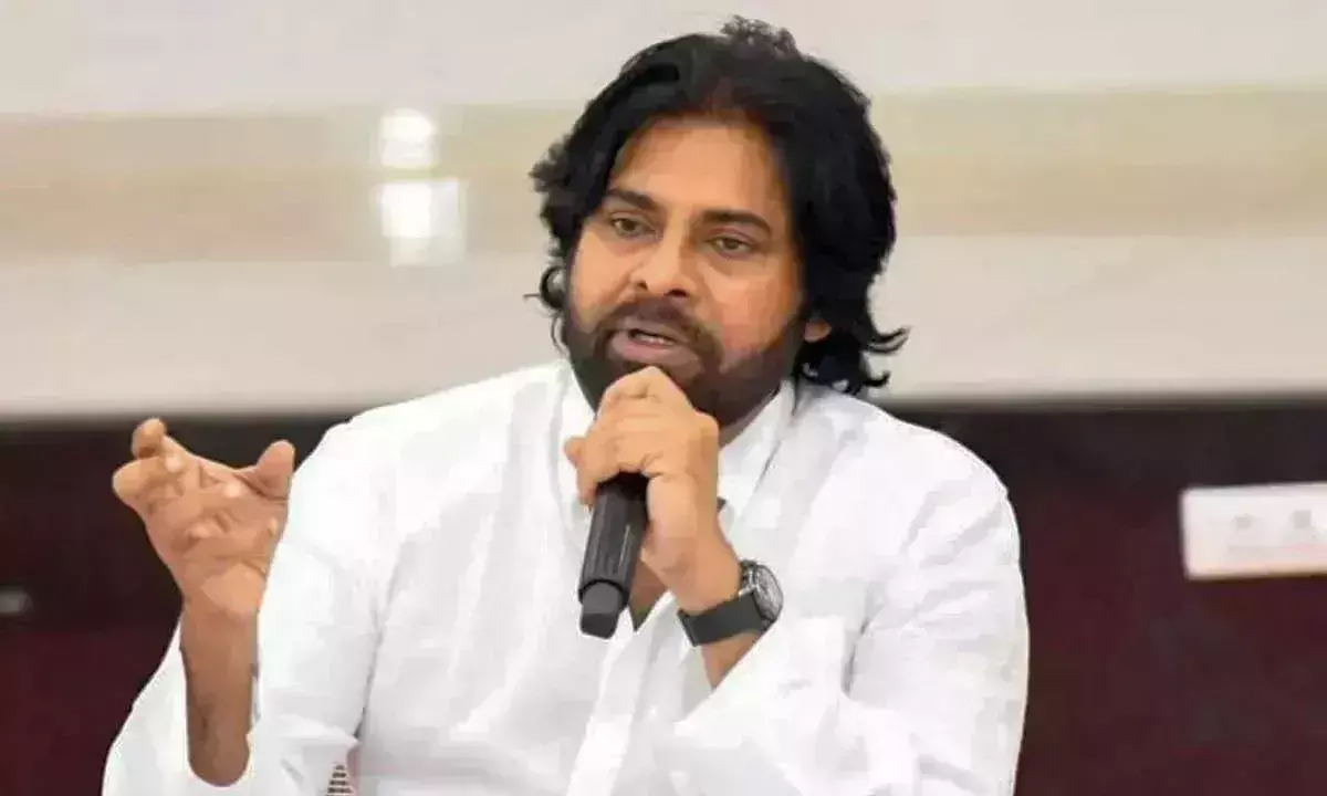Andhra के उपमुख्यमंत्री पवन कल्याण ने फार्मेसी छात्र की आत्महत्या पर प्रतिक्रिया दी
