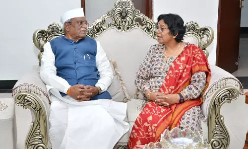 Jaipur : राज्यपाल से राष्ट्रीय महिला आयोग की अध्यक्ष विजया किशोर रहाटकर ने मुलाकात की