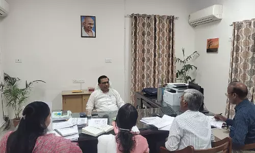 Jaipur: अतिरिक्त मुख्य सचिव, अल्पसंख्यक मामलात विभाग ने ली समीक्षा बैठक Jaipur: अतिरिक्त मुख्य सचिव, अल्पसंख्यक मामलात विभाग ने ली समीक्षा बैठक