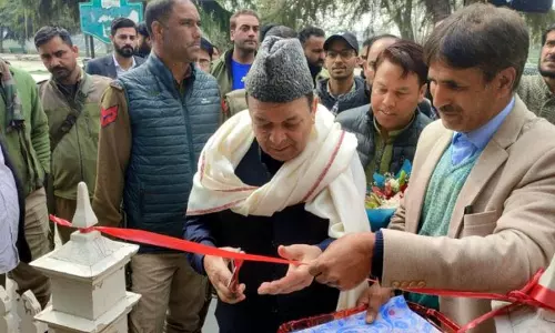 LA स्पीकर ने रॉयल हेल्थ एंड वेलनेस सेंटर का उद्घाटन किया
