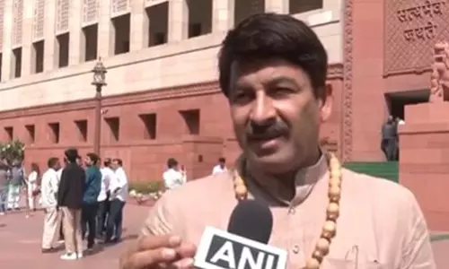 BJP के मनोज तिवारी ने संसद में वक्फ विधेयक पारित होने का किया स्वागत BJP के मनोज तिवारी ने संसद में वक्फ विधेयक पारित होने का किया स्वागत