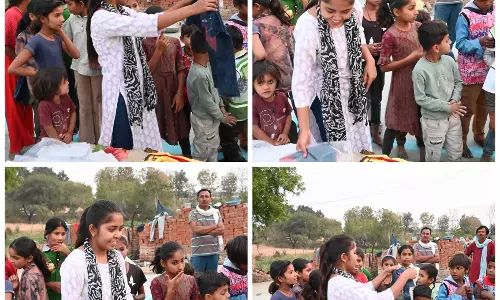 चैत्र नवरात्रि के शुभ अवसर पर KHF संगठन द्वारा ग्राम बहरासर गुनौर में वस्त्र वितरण किए गए चैत्र नवरात्रि के शुभ अवसर पर KHF संगठन द्वारा ग्राम बहरासर गुनौर में वस्त्र वितरण किए गए