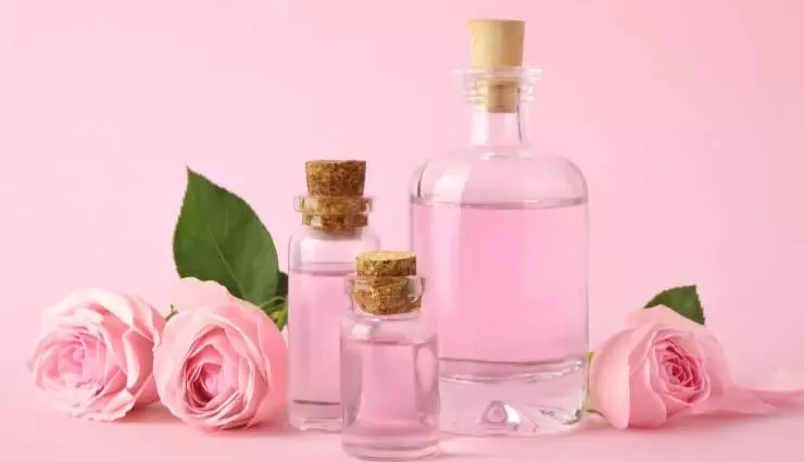 Beauty tips: गुलाब जल में ये एक चीज मिलाकर लगाएं, चेहरे पर आएगा चांद जैसा निखार Beauty tips: गुलाब जल में ये एक चीज मिलाकर लगाएं, चेहरे पर आएगा चांद जैसा निखार