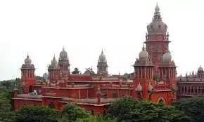 हाईकोर्ट ने सी वी षणमुगम के खिलाफ मामला खारिज किया हाईकोर्ट ने सी वी षणमुगम के खिलाफ मामला खारिज किया