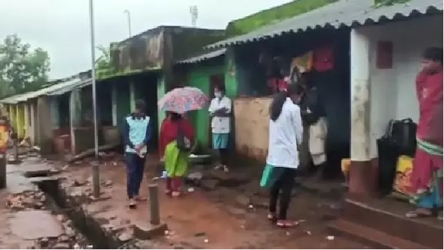 Mayurbhanj में संकीर्तन का प्रसाद खाने से 46 लोग अस्पताल में भर्ती Mayurbhanj में संकीर्तन का प्रसाद खाने से 46 लोग अस्पताल में भर्ती