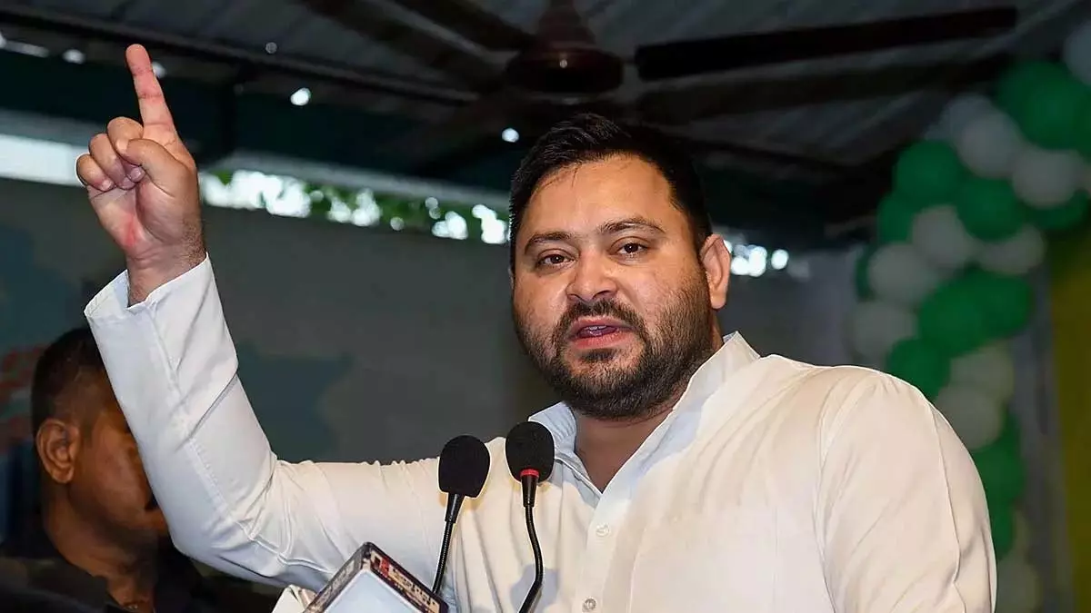 ‘RJD वक्फ बिल को एक बार कूड़ेदान में फेंक देगी…’, तेजस्वी यादव का बड़ा बयान ‘RJD वक्फ बिल को एक बार कूड़ेदान में फेंक देगी…’, तेजस्वी यादव का बड़ा बयान