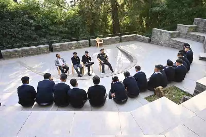 सनावर सैन्य साहित्य महोत्सव, Valour, विरासत और समावेश का जश्न सनावर सैन्य साहित्य महोत्सव, Valour, विरासत और समावेश का जश्न