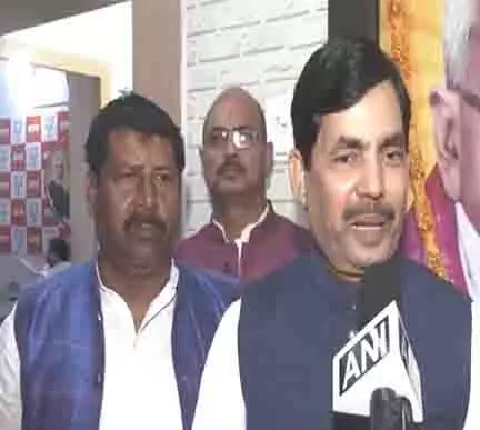 राहुल गांधी संसद में सो रहे थे: शाहनवाज़ हुसैन ने वक्फ बिल को लेकर कांग्रेस पर साधा निशाना राहुल गांधी संसद में सो रहे थे: शाहनवाज़ हुसैन ने वक्फ बिल को लेकर कांग्रेस पर साधा निशाना