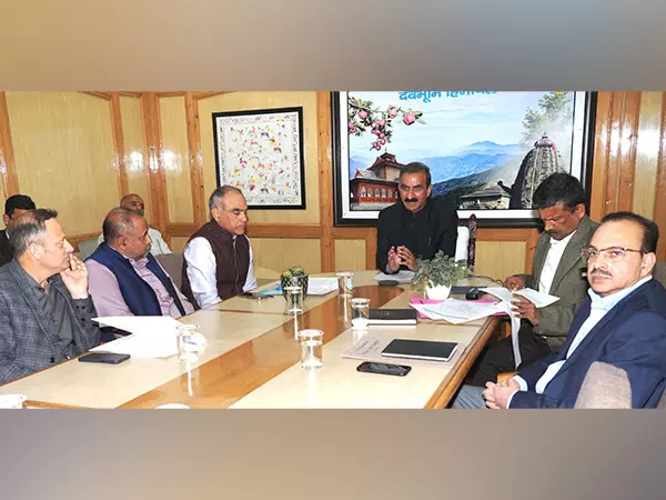 CM Sukhu ने शिमला में 1.60 करोड़ रुपये की लागत से बनने वाले वन विश्राम गृह की आधारशिला रखी CM Sukhu ने शिमला में 1.60 करोड़ रुपये की लागत से बनने वाले वन विश्राम गृह की आधारशिला रखी