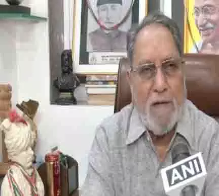 कांग्रेस, AIMIM नेताओं ने संवैधानिक चिंताओं को लेकर वक्फ विधेयक को सुप्रीम कोर्ट में चुनौती दी कांग्रेस, AIMIM नेताओं ने संवैधानिक चिंताओं को लेकर वक्फ विधेयक को सुप्रीम कोर्ट में चुनौती दी