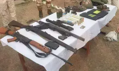 Manipur: सुरक्षा बलों ने खमारल गांव में हथियार बरामद किए Manipur: सुरक्षा बलों ने खमारल गांव में हथियार बरामद किए