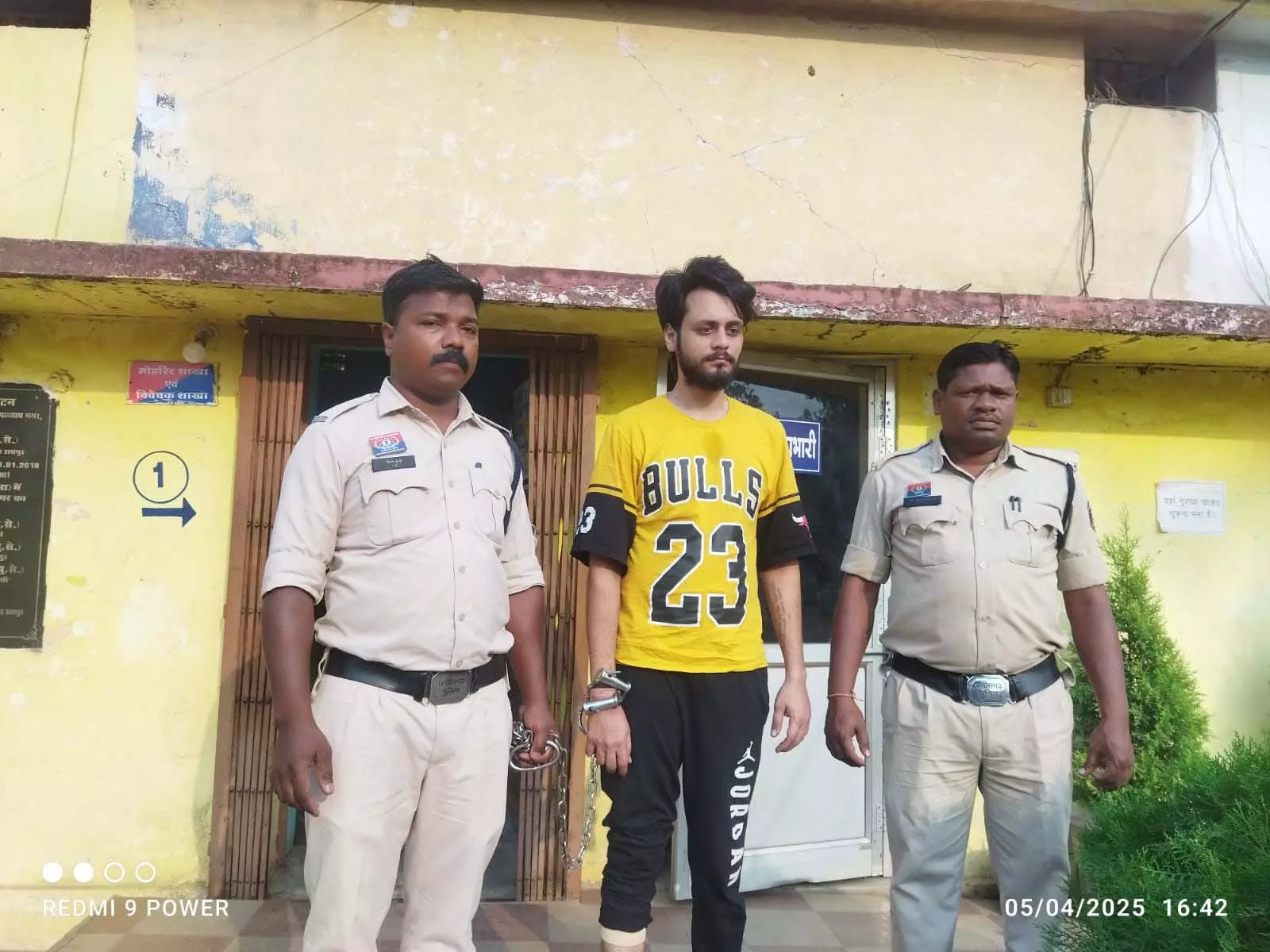 Raipur Breaking: 8 ग्राम चिट्टा के साथ तरुण बजाज गिरफ्तार Raipur Breaking: 8 ग्राम चिट्टा के साथ तरुण बजाज गिरफ्तार