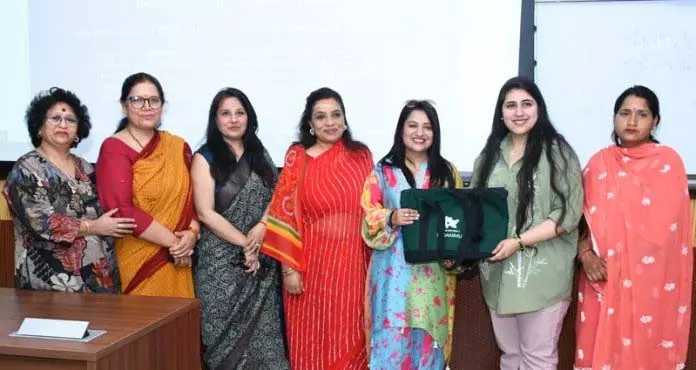 IIT जम्मू ने महिला उद्यमिता-सांस्कृतिक विरासत पर कार्यशाला आयोजित की IIT जम्मू ने महिला उद्यमिता-सांस्कृतिक विरासत पर कार्यशाला आयोजित की