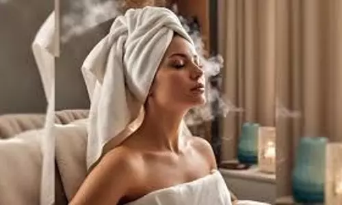 Beauty Tips: घर पर ही करें स्टीम फेशियल, पाएं ग्लोइंग स्किन Beauty Tips: घर पर ही करें स्टीम फेशियल, पाएं ग्लोइंग स्किन