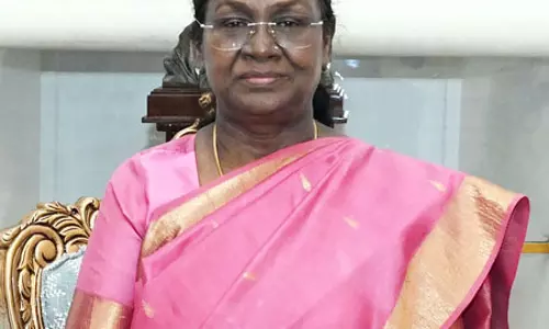 वक्फ संशोधन विधेयक पर मुस्लिम पर्सनल लॉ बोर्ड की चिंता, राष्ट्रपति से मांगा समय वक्फ संशोधन विधेयक पर मुस्लिम पर्सनल लॉ बोर्ड की चिंता, राष्ट्रपति से मांगा समय