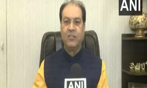 BJP के मोहसिन रजा ने वक्फ संशोधन विधेयक का विरोध करने के लिए विपक्ष की आलोचना की