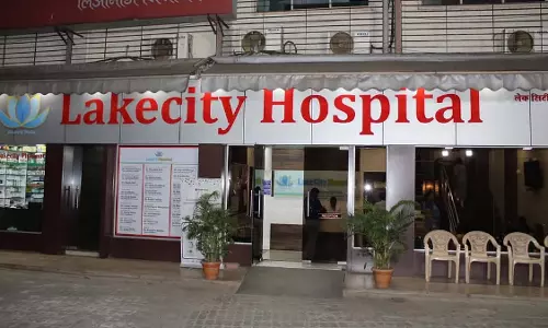 लेक सिटी अस्पताल में कोलोनोस्कोपी के बाद महिला की मौत; परिवार ने चिकित्सा लापरवाही का आरोप लगाया लेक सिटी अस्पताल में कोलोनोस्कोपी के बाद महिला की मौत; परिवार ने चिकित्सा लापरवाही का आरोप लगाया