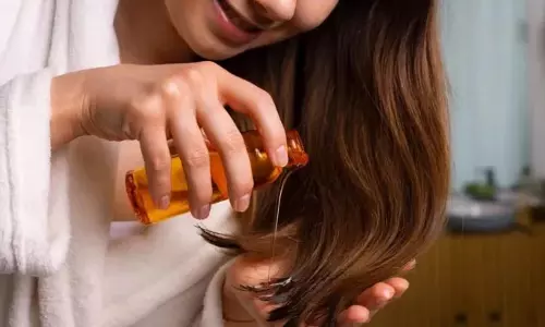 Hair Split Ends Remedy: अगर आप दोमुंहे बालों से परेशान हैं तो आजमाएं ये घरेलू उपाय